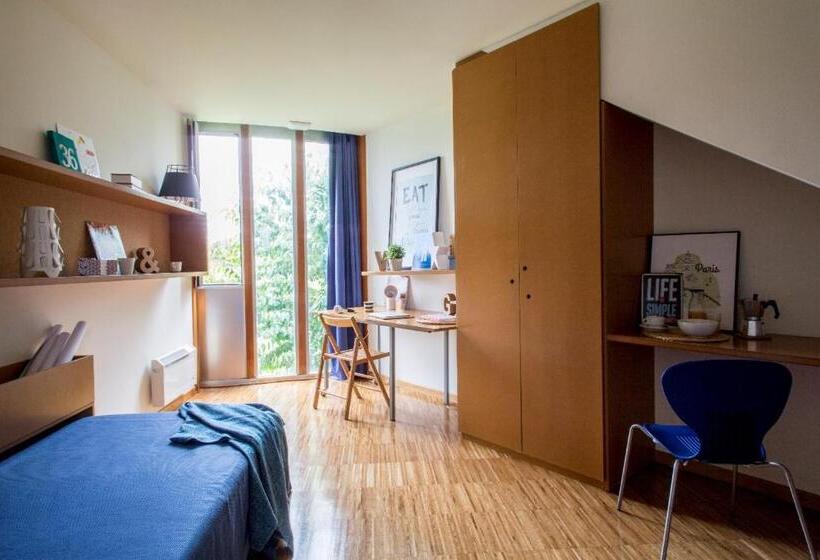 غرفة قياسية فردية, Residencia Universitaria O Castro