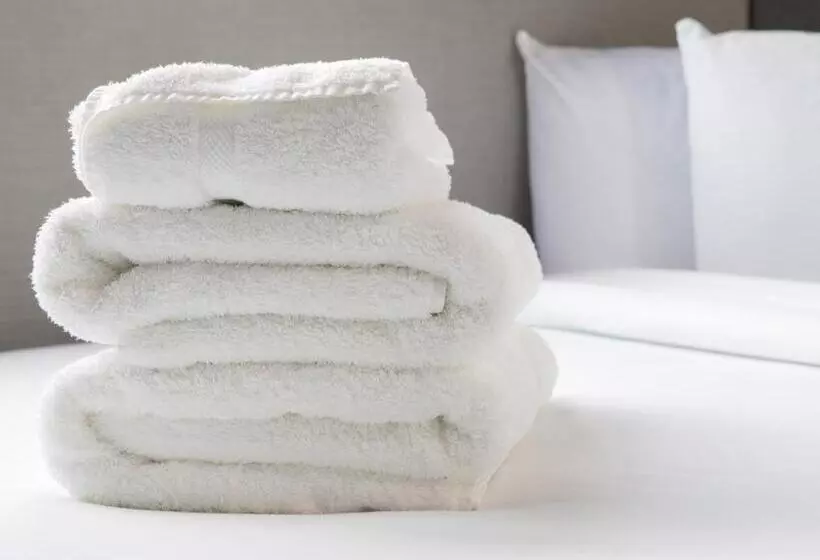 اتاق سوپریور, Bloc Hotel London Gatwick Airport
