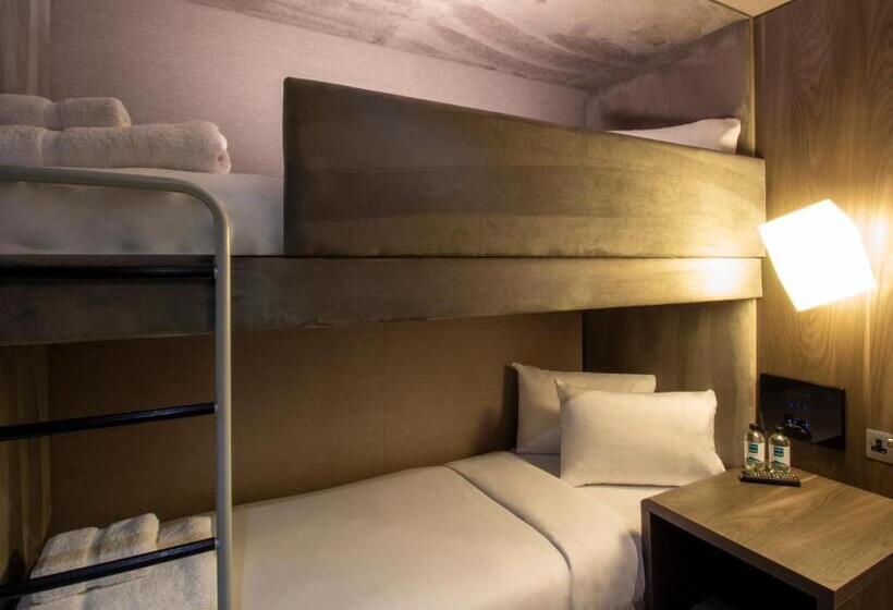 Номер Стандарт Индивидуальный, Bloc Hotel London Gatwick Airport