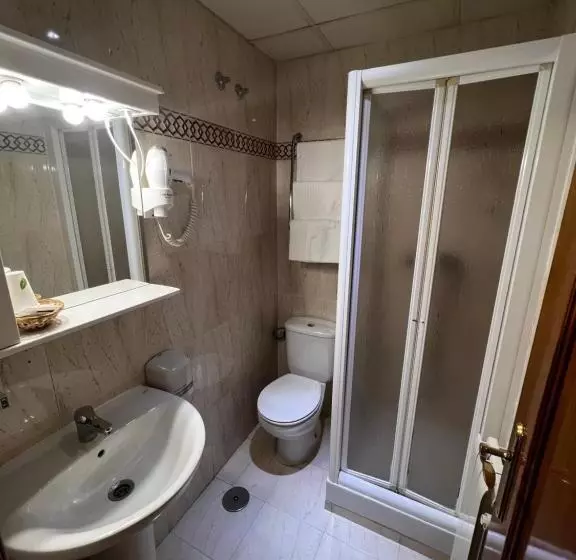 اتاق لوکس, Hospedaje Bar El Gato Del Acueducto