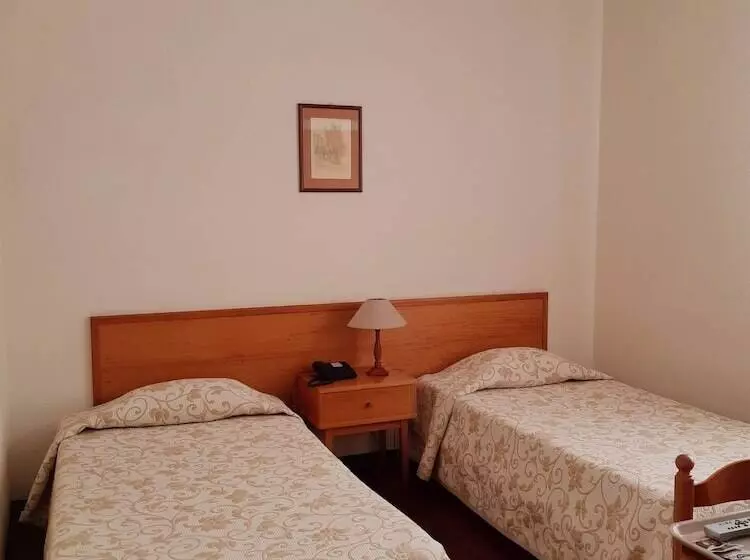 اتاق استاندارد چهار تخته, Residencial Do Vale