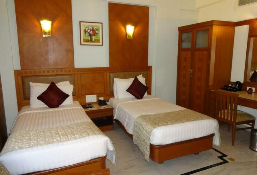 Chambre Executive, Jp Chennai