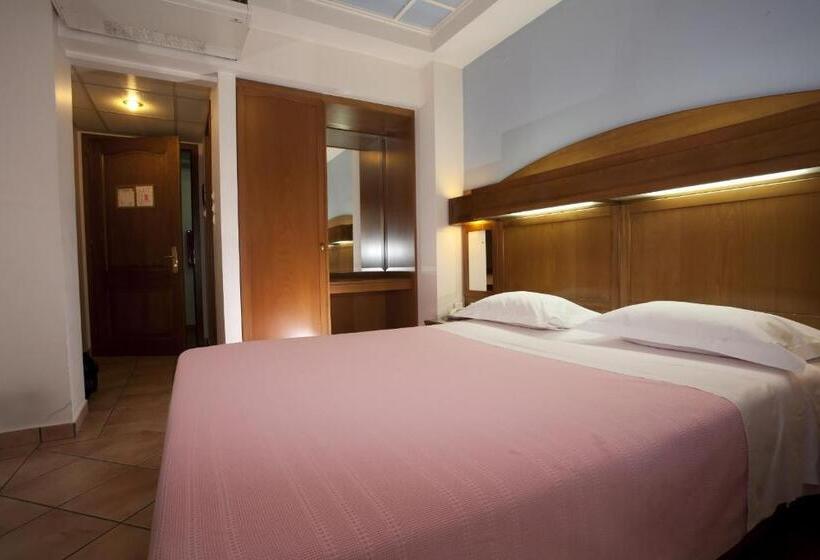 标准单人间, Katerina