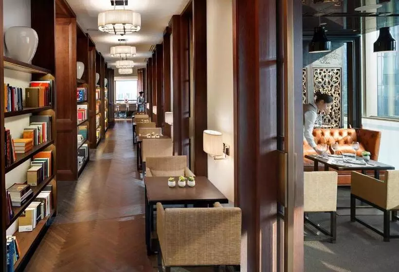 キングサイズベッドのクラブルーム, Mandarin Oriental Guangzhou