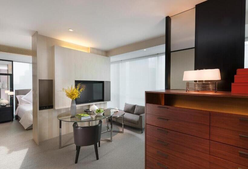 Номер Клуб Кровать Кинг, Mandarin Oriental Guangzhou