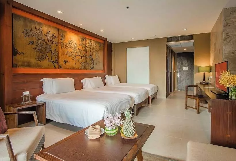 スーペリアトリプルルーム, Sunsuri Phuket Sha Plus