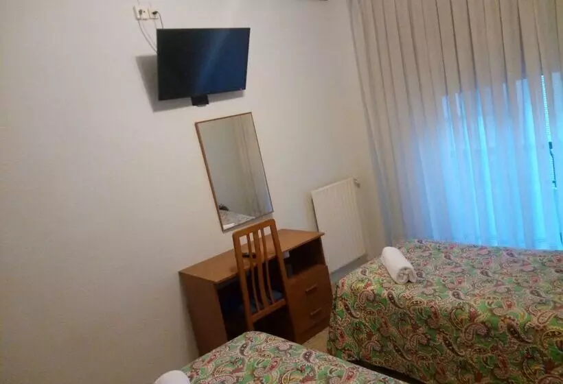 バス共有のスタンダードルーム, Cinco Villas