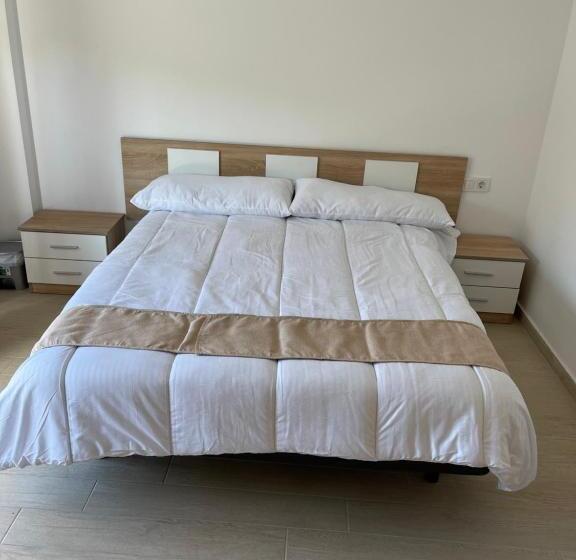 اتاق استاندارد یک نفره, Pensión Portugal