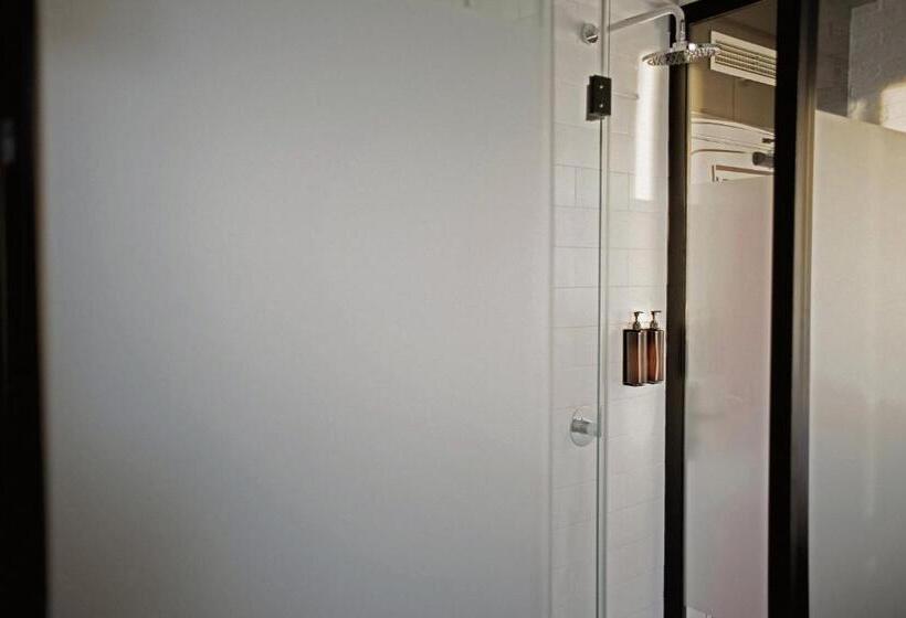 Superior Room with Terrace, Room00 Chueca Hostel