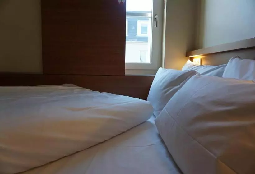 ベーシックルーム, Easyhotel Berlin Hackescher Markt