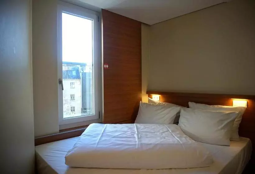 ベーシックルーム, Easyhotel Berlin Hackescher Markt