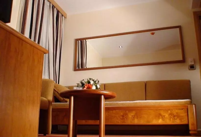 آپارتمان دوبلکس 1 خوابه, Garni Hotel Bambis
