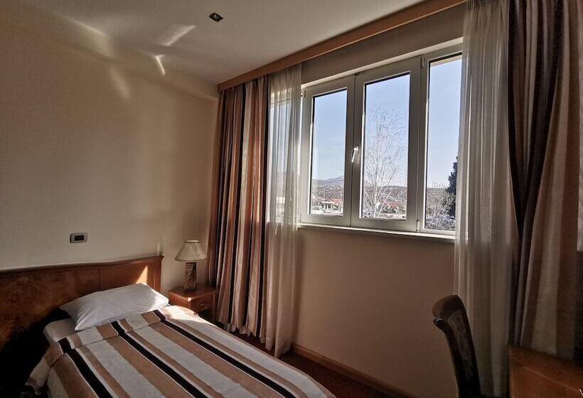 اتاق استاندارد, Garni Hotel Bambis
