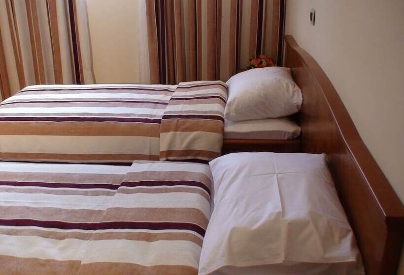 اتاق استاندارد, Garni Hotel Bambis