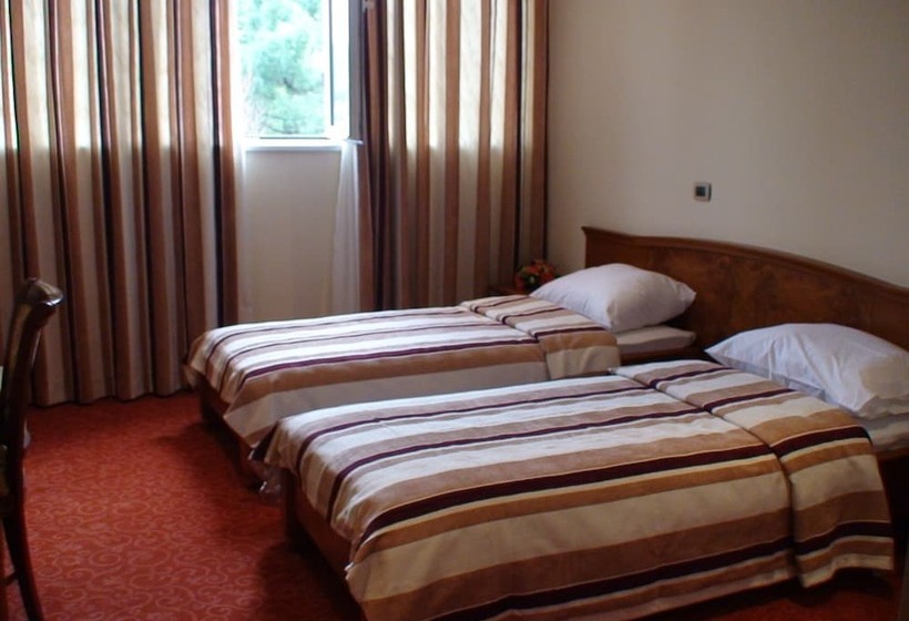 اتاق استاندارد, Garni Hotel Bambis