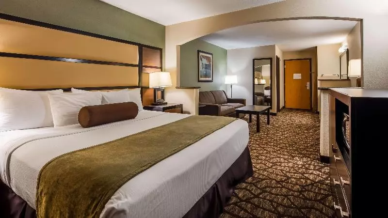 キングサイズベッドのスタンダードルーム, Best Western Plus Vancouver Mall Drive