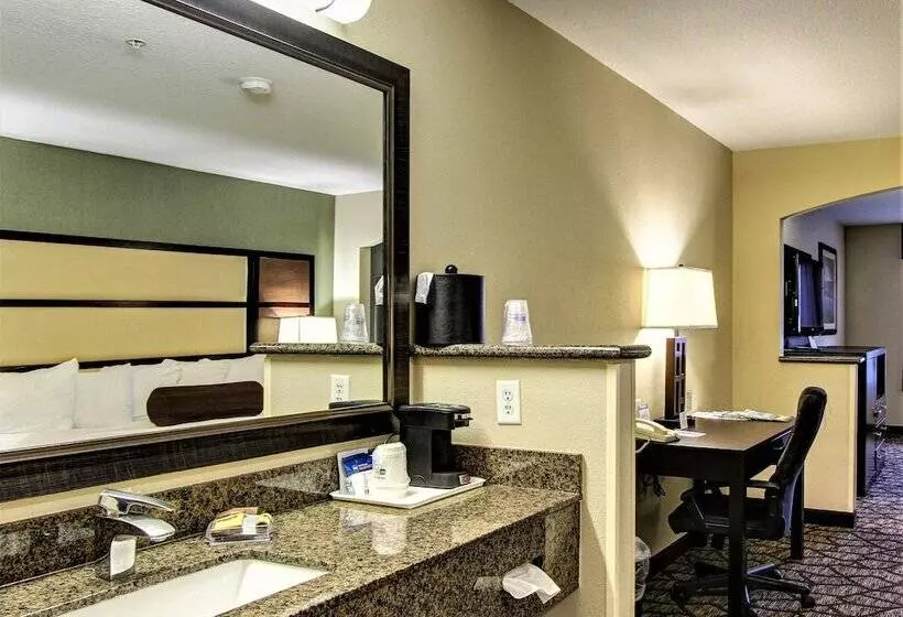 スイート, Best Western Plus Vancouver Mall Drive