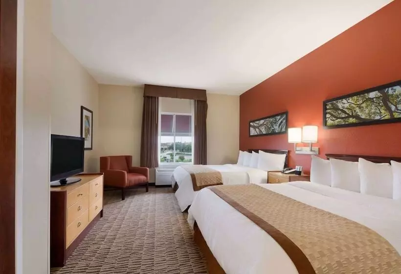 سوئیت برای معلولان, Hawthorn Extended Stay By Wyndham College Station
