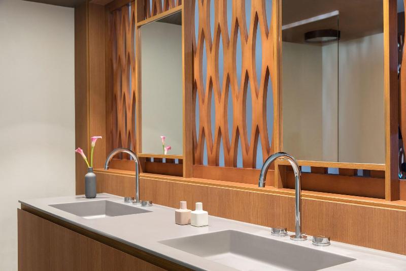 Номер Deluxe Кровать Кинг, Hilton Garden Inn Washington Dc/georgetown Area