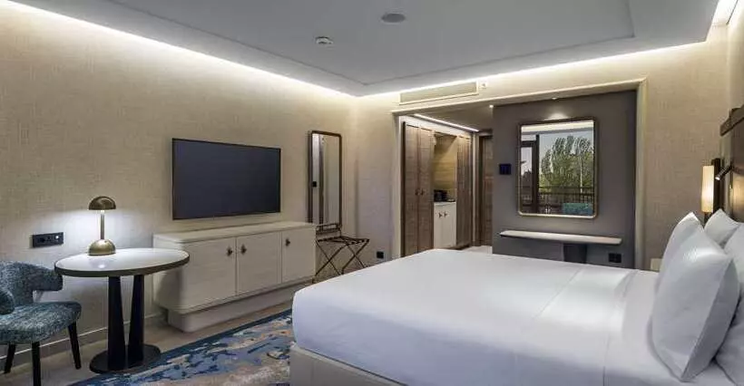 Executive-huone King-vuode, Hilton Kyiv