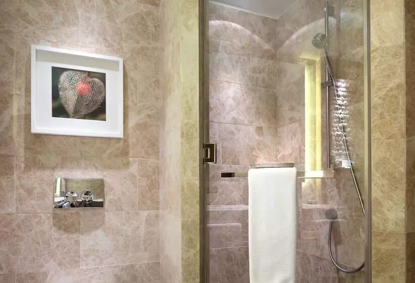 Standard-huone, Hilton Kyiv
