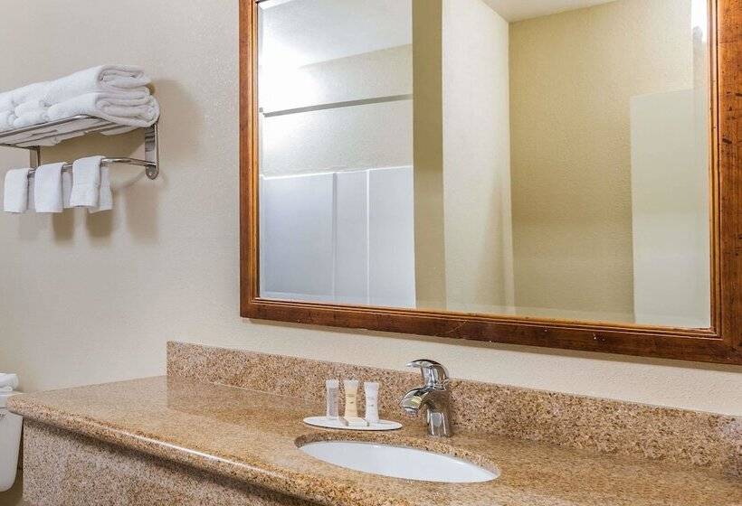 غرفة بيزنس, Howard Johnson By Wyndham Santa Cruz Beach Boardwalk