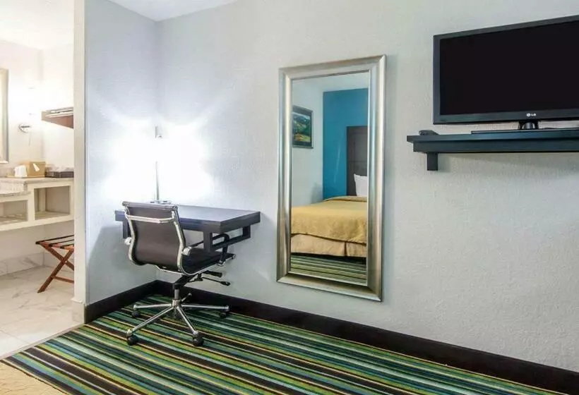 ２ダブルベッドのスタンダードルーム, Quality Inn & Suites