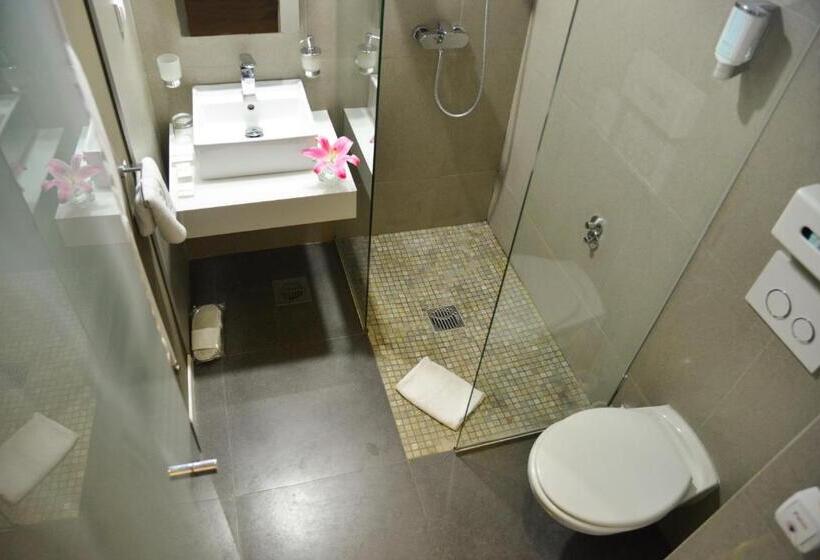 اتاق راحتی, Sole