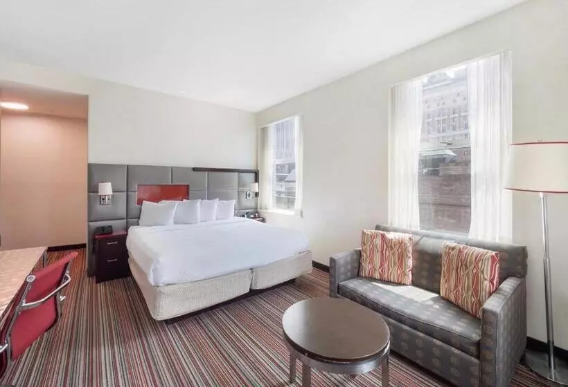 Deluxe Suite King Bed, The Herald by Luxurban