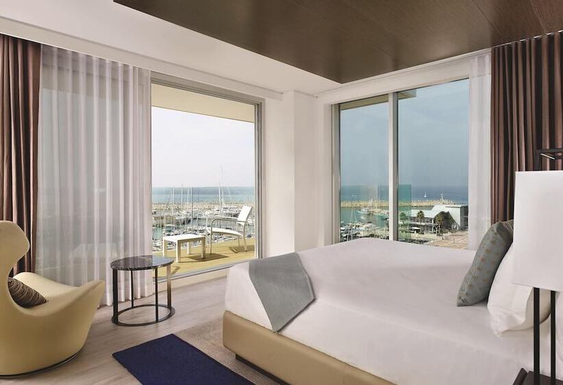 수피리어 룸 측면 바다 전망, The Ritzcarlton, Herzliya