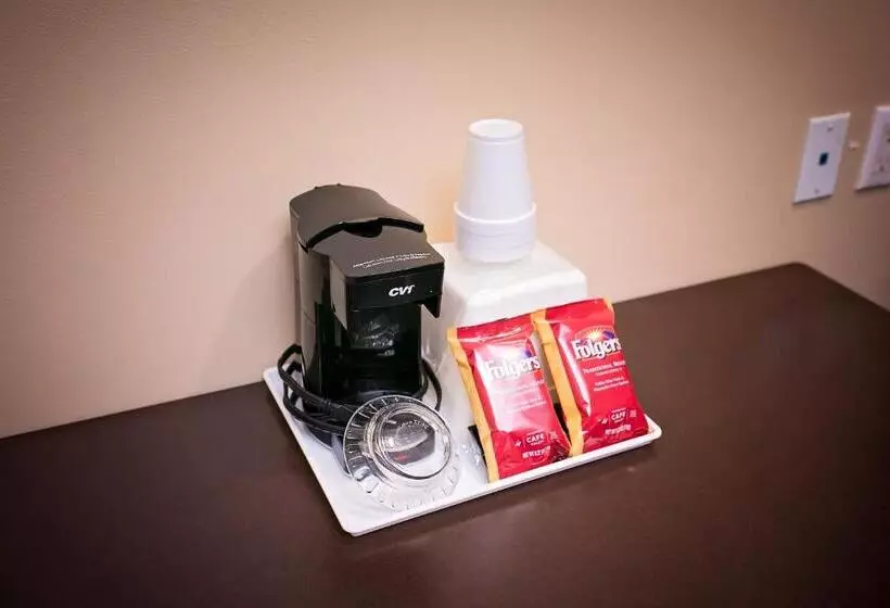 身障者適用キングサイズベッドルーム, Rodeway Inn & Suites