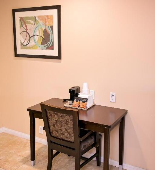 Номер Стандарт Кровать Кинг Адаптированный для Инвалидов, Rodeway Inn & Suites