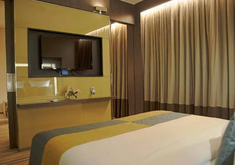 プレミアムスイート, Novotel Kolkata Hotel And Residences
