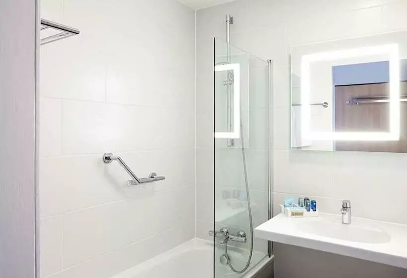 スーペリアールーム, Novotel London Wembley