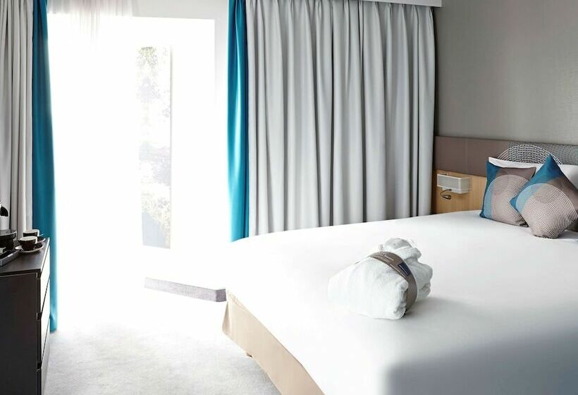高级大房间, Novotel London Wembley