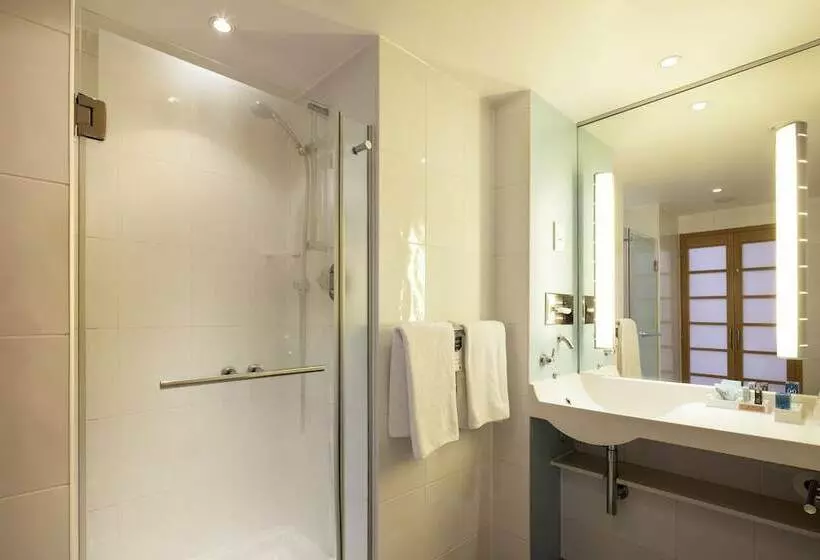 スーペリアールーム, Novotel London Wembley