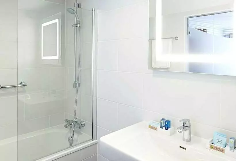 スーペリアールーム, Novotel London Wembley