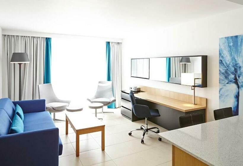 高级套房, Novotel London Wembley