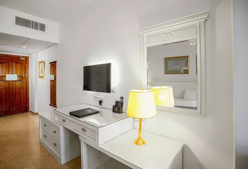 اتاق لوکس یک تخته, Grand Hotel Madaba