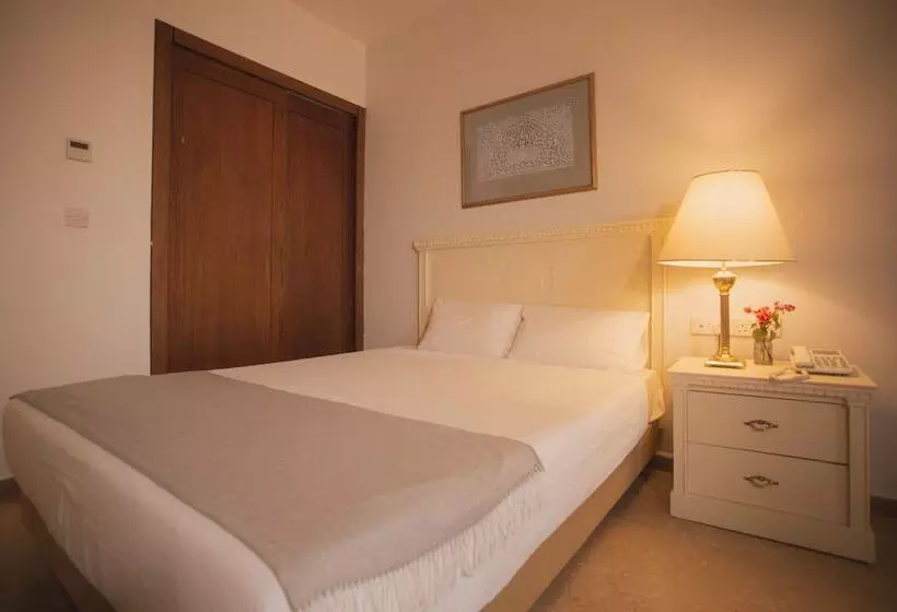اتاق لوکس یک تخته, Grand Hotel Madaba