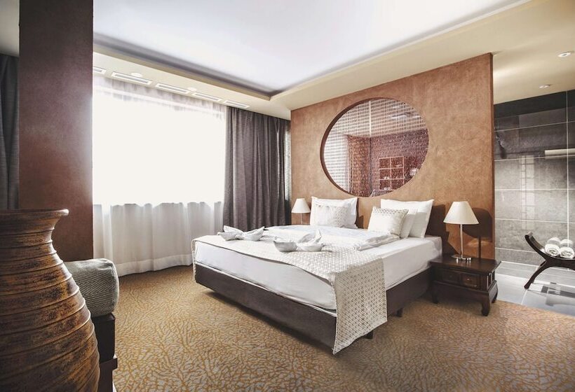 سوئیت پرزیدنت, Caramell Premium Resort Superior