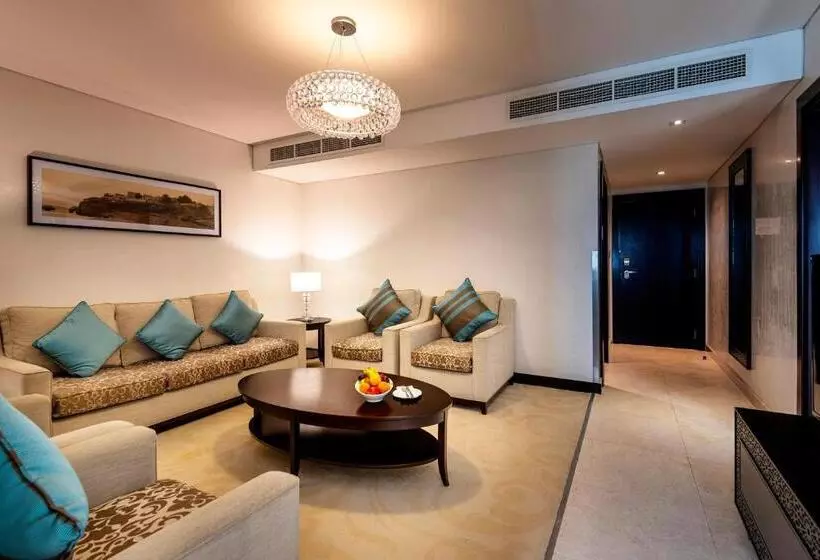 スイート, Holiday Inn Alseeb Muscat, An Ihg