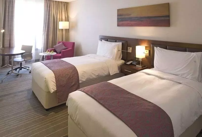 プールビュースタンダードルーム, Holiday Inn Alseeb Muscat, An Ihg