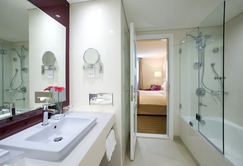 سوییت, Holiday Inn Alseeb Muscat, An Ihg