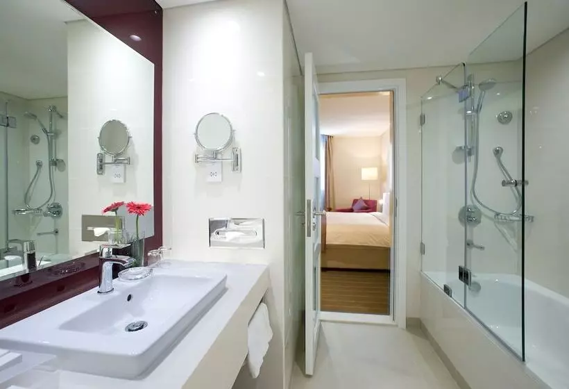 スイート, Holiday Inn Alseeb Muscat, An Ihg