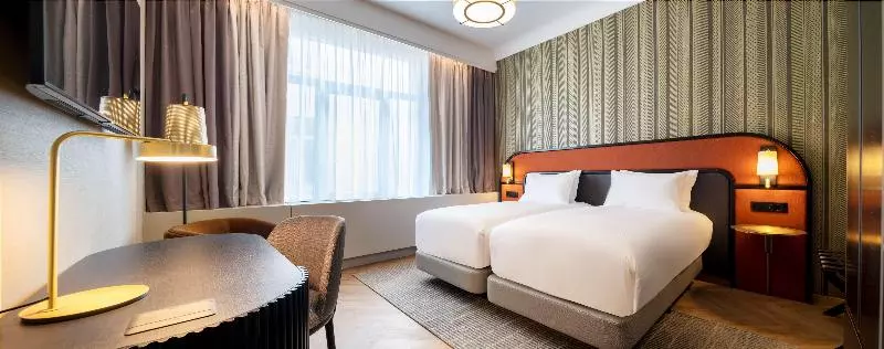 キングサイズベッドのスイートルーム, Holiday Inn Alseeb Muscat, An Ihg