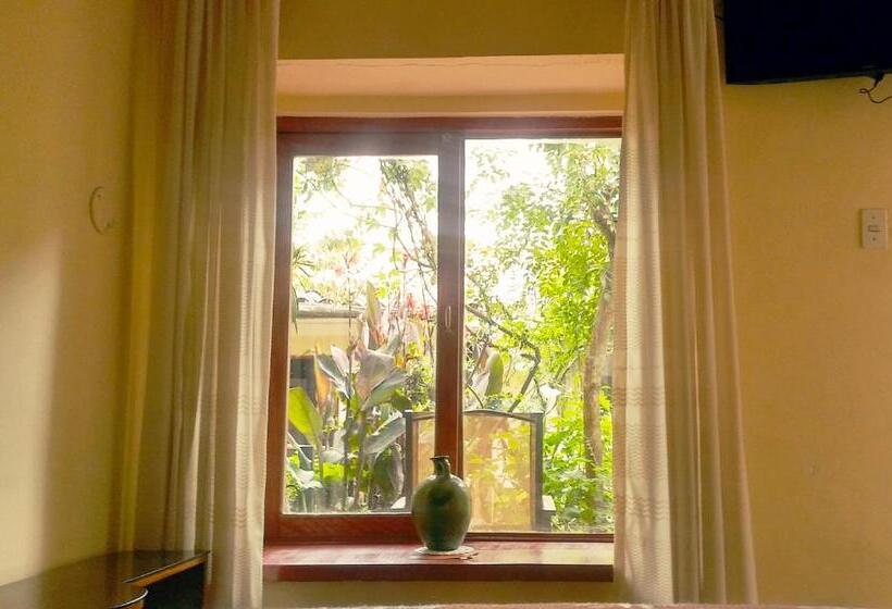 חדר סטנדרט יחיד, Kukuli Lodge