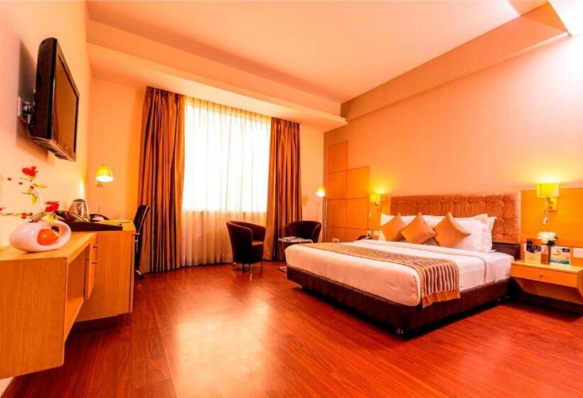 Стандартный Номер Кровать Кинг, Ramada Neemrana