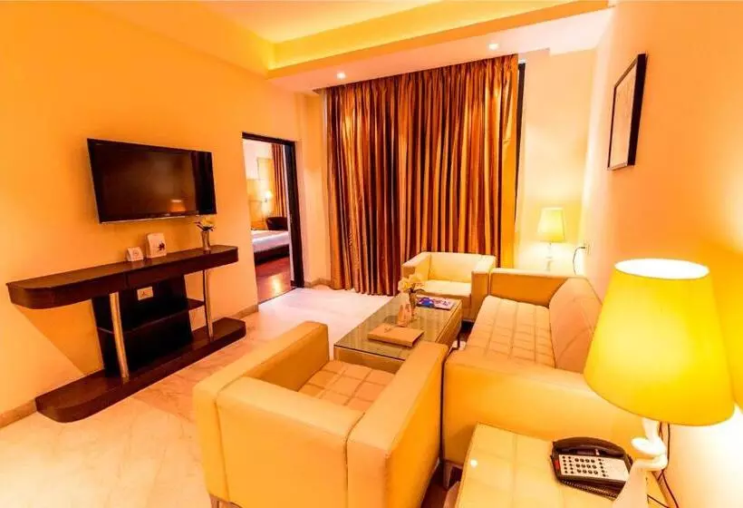 スイート, Ramada Neemrana