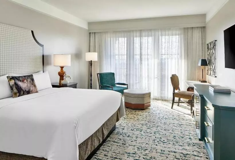 プールビュースタンダードルーム, Renaissance Birmingham Ross Bridge Golf Resort & Spa